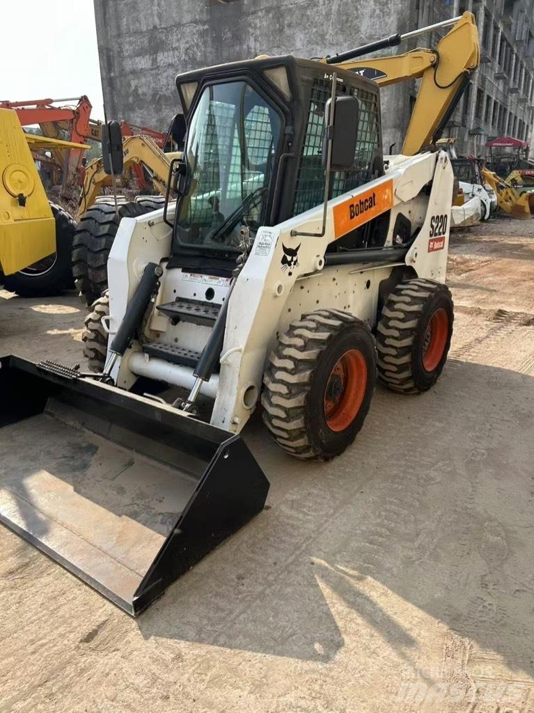 Bobcat S 220 Chargeuse compacte