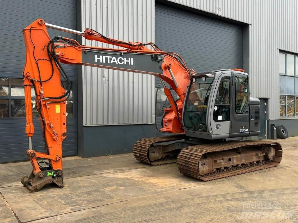 Hitachi ZX135US Pelle sur chenilles