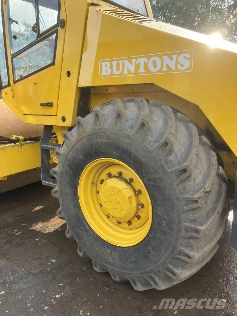 Bomag BW 213 Rouleaux monocylindre