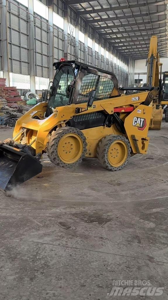 CAT 262 D Chargeuse compacte