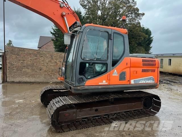 Doosan DX 140 LC-3 Pelle sur chenilles
