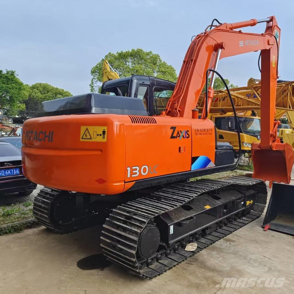 Hitachi ZX 130 Pelle sur chenilles