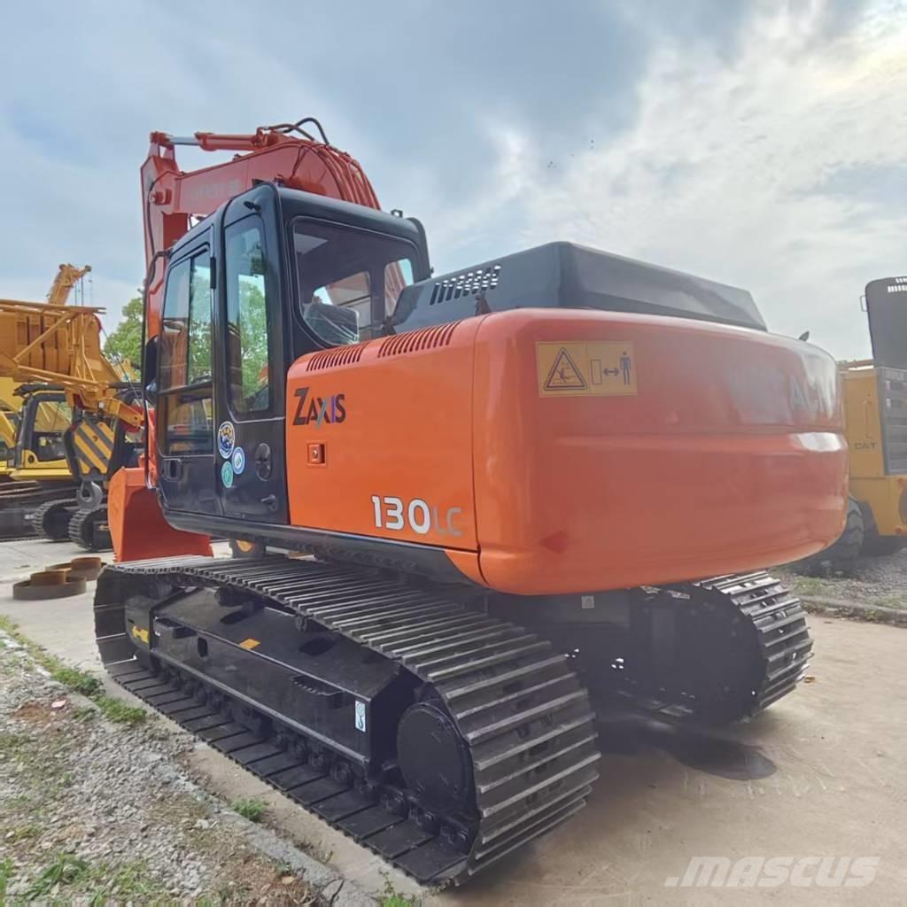 Hitachi ZX 130 Pelle sur chenilles
