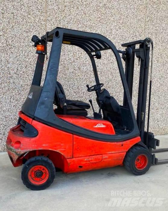 Linde H18 Chariots diesel