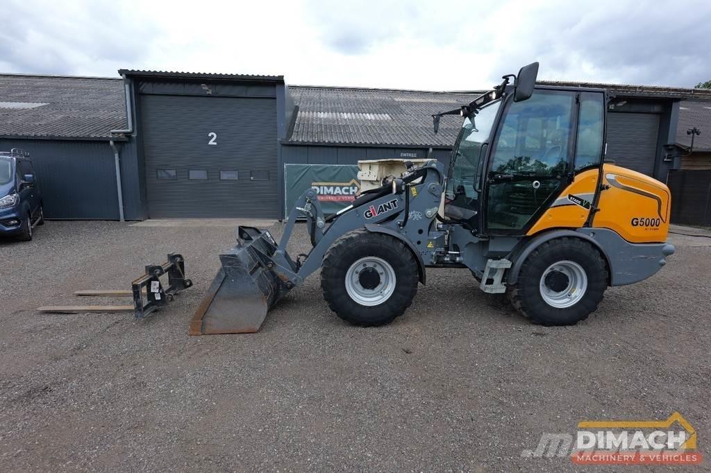 GiANT G5000 Chargeuse sur pneus