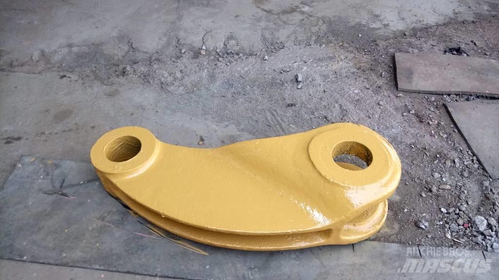 CAT 245 Châssis et suspension