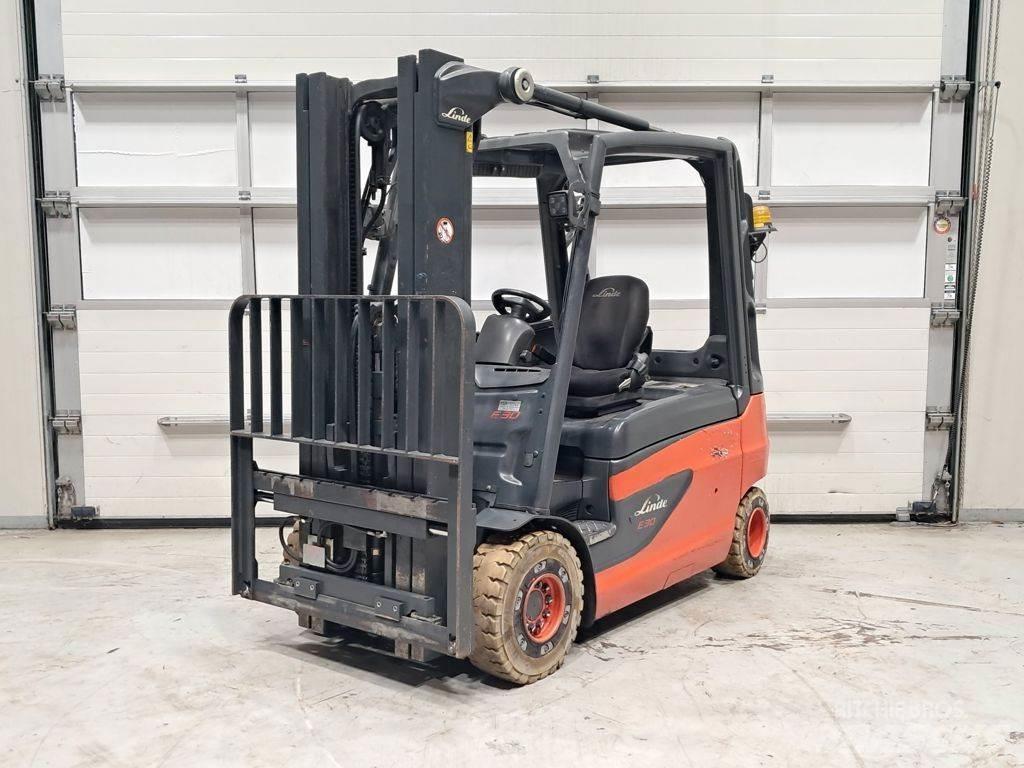 Linde E30L-01 Chariots élévateurs électriques
