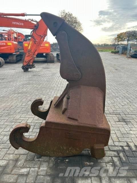 Verachterd CW 70 Scarificateur