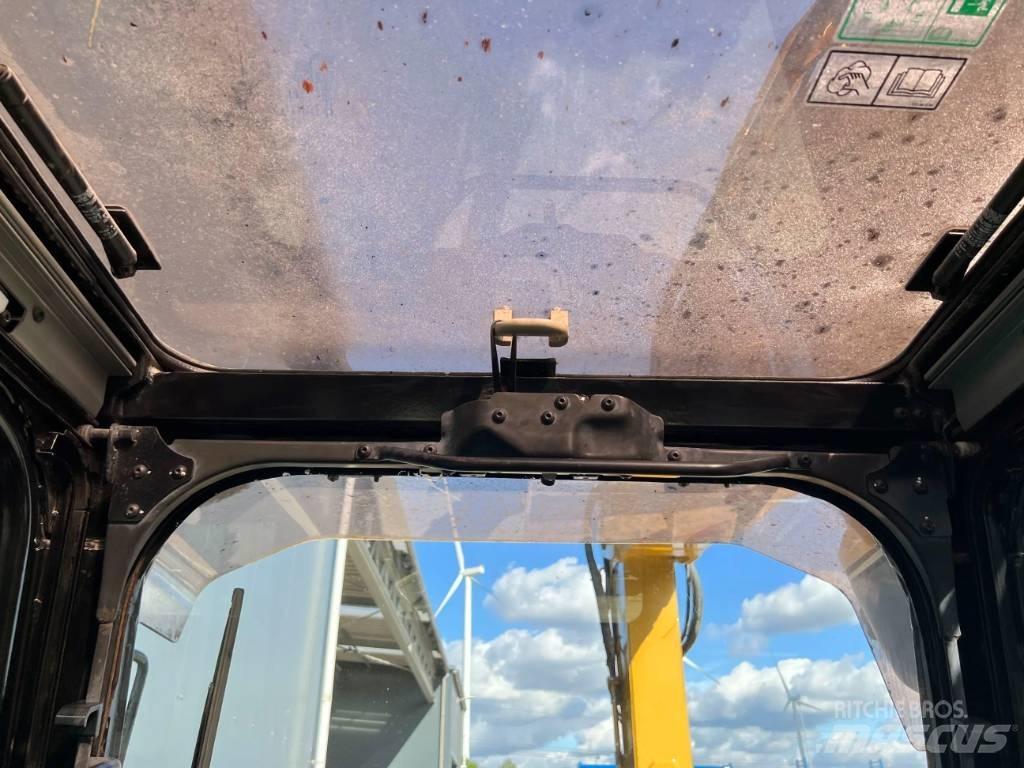CAT 352F Pelle sur chenilles