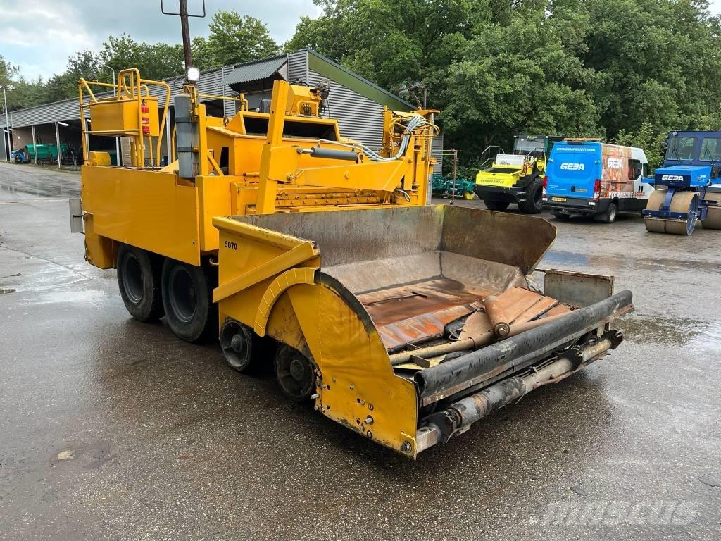 Demag SF 120 P Finisseur