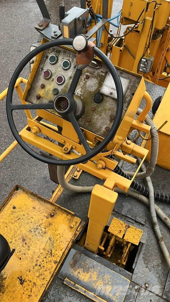 Demag SF 120 P Finisseur