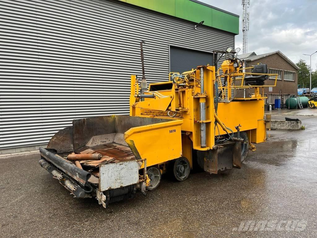 Demag SF 120 P Finisseur
