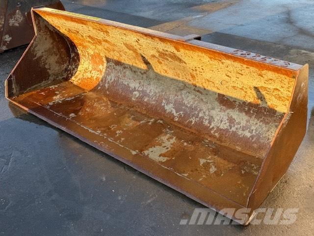 Manitou USED BUCKET Godet