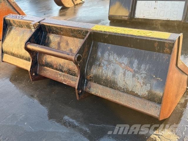 Manitou USED BUCKET Godet
