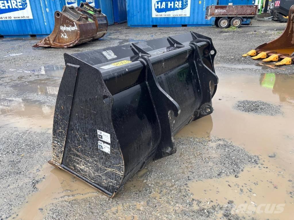 CAT 906 Chargeuse sur pneus