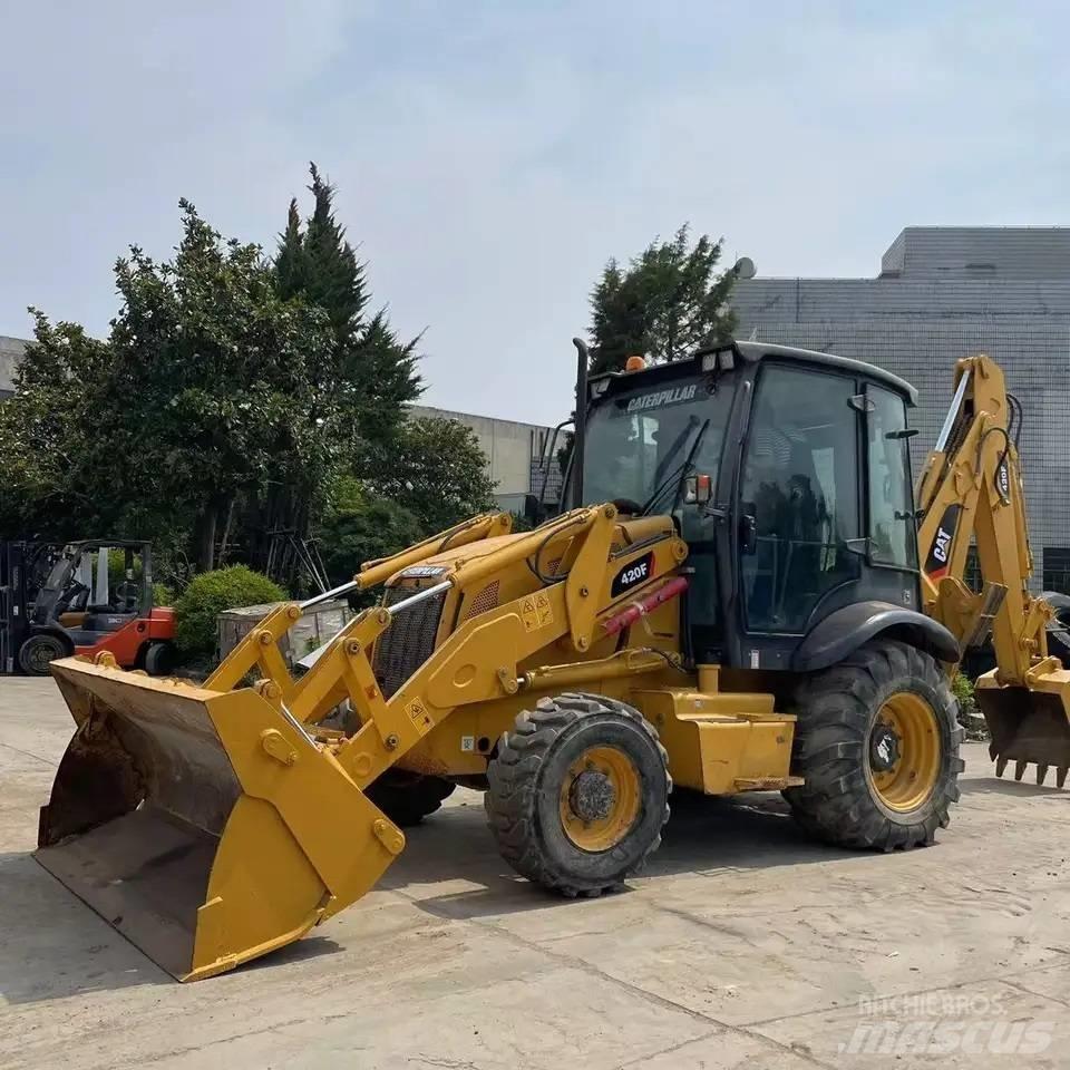 CAT 420 F Tractopelle