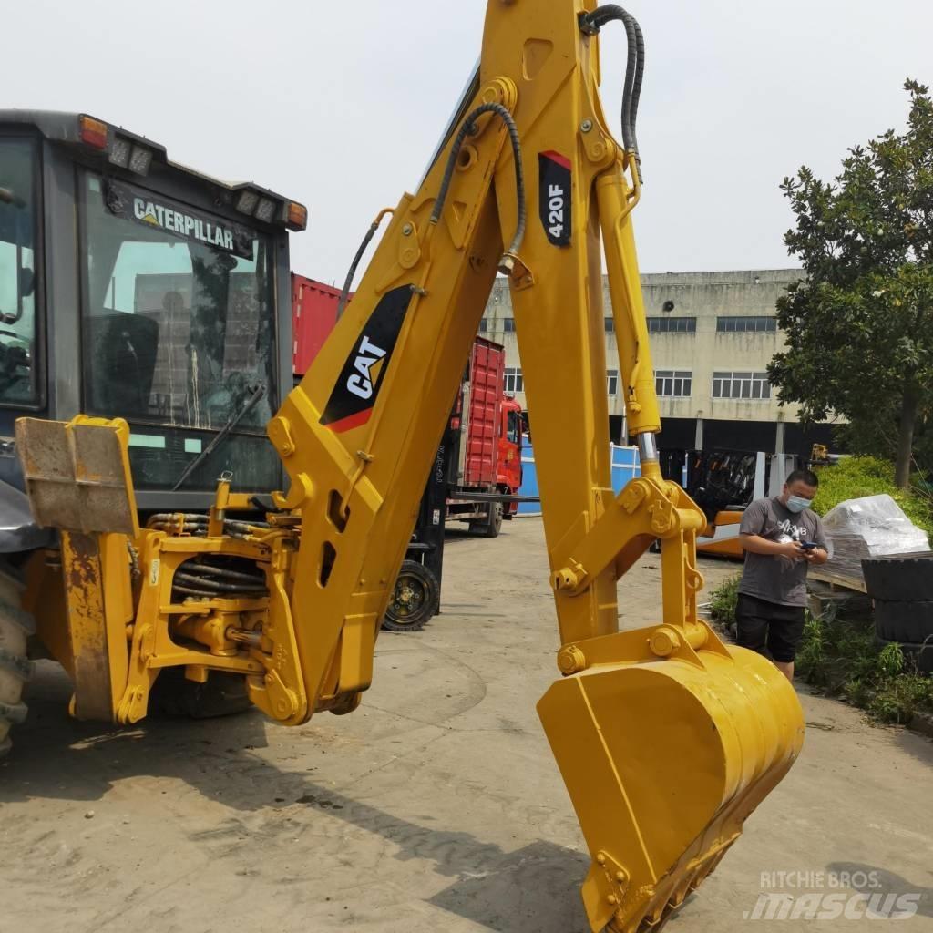CAT 420 F Tractopelle