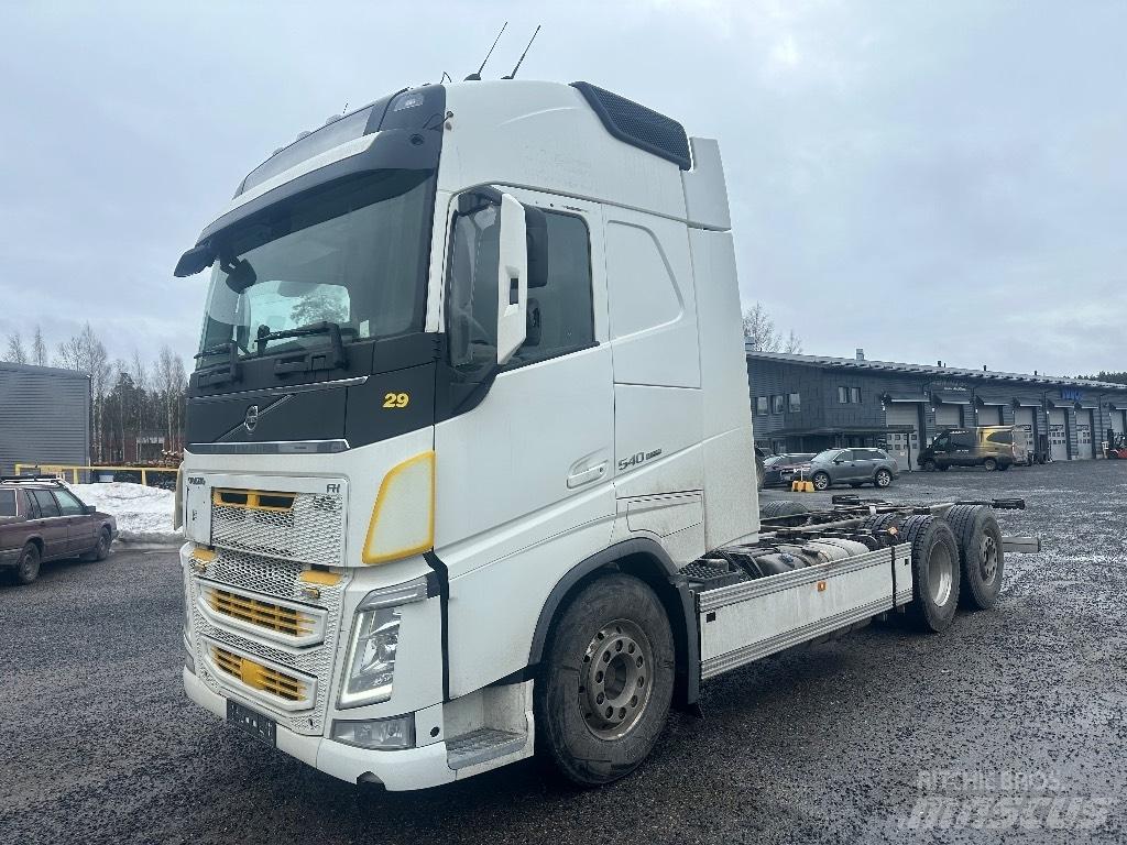 Volvo FH13 540 6x2*4 Châssis cabine
