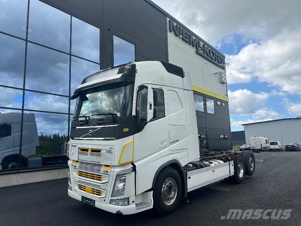 Volvo FH13 540 6x2*4 Châssis cabine