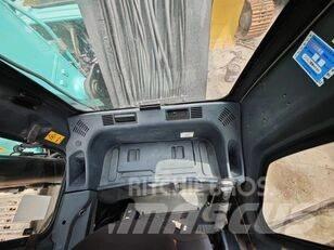 Kobelco SK 200-8 Pelle sur chenilles