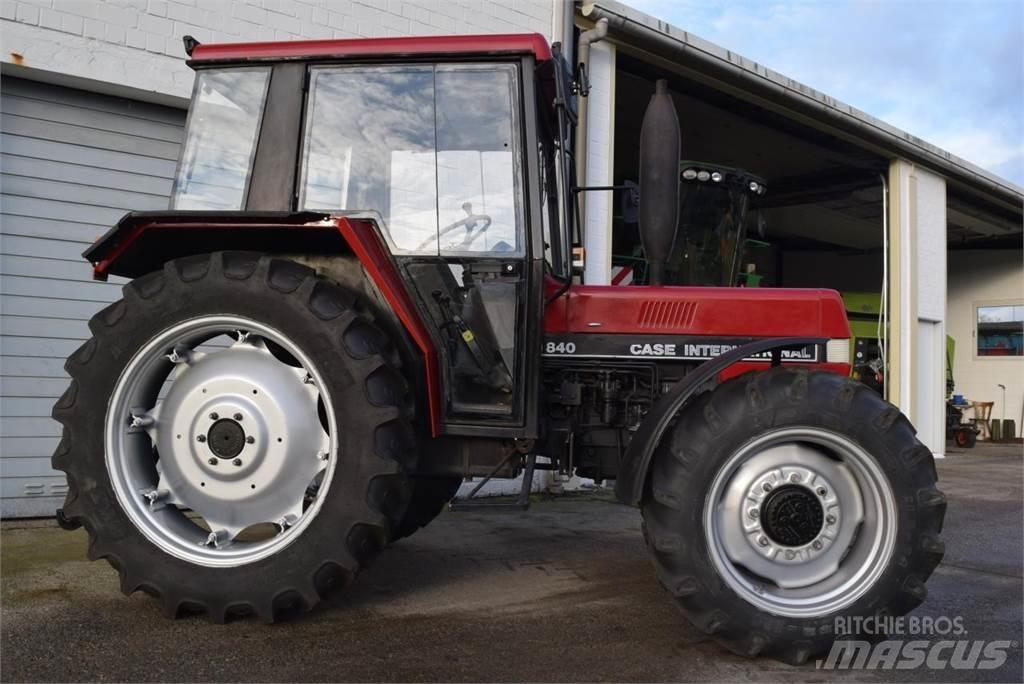 Case IH 840 Tracteur