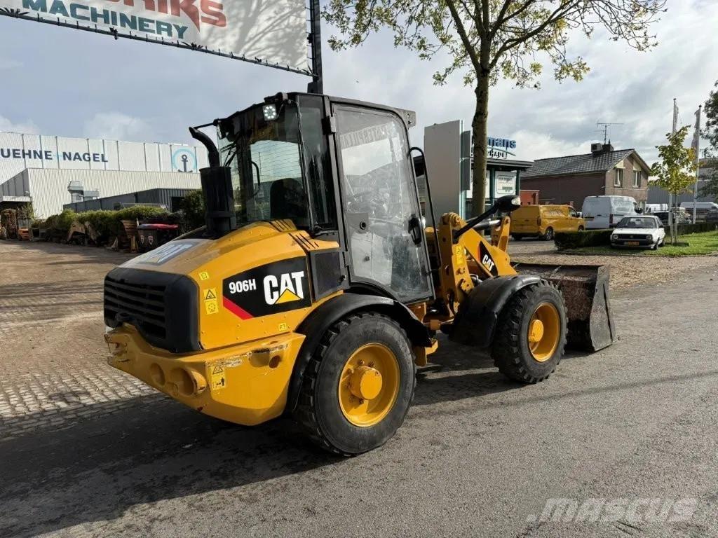 CAT 906H Chargeuse sur pneus