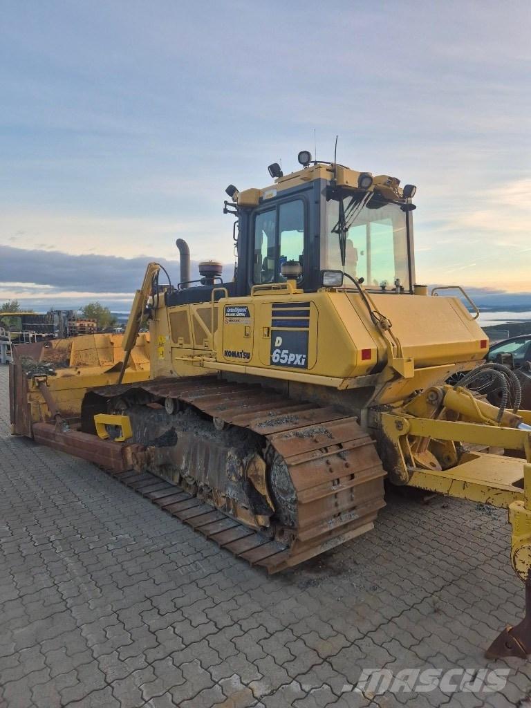 Komatsu D65 pxi Bouteurs sur chenilles
