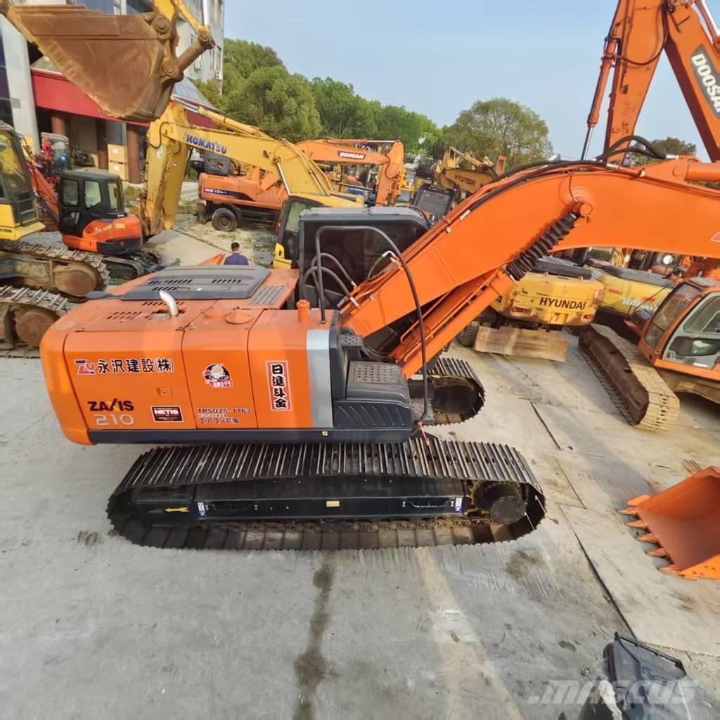 Hitachi ZX 210 Pelle sur chenilles