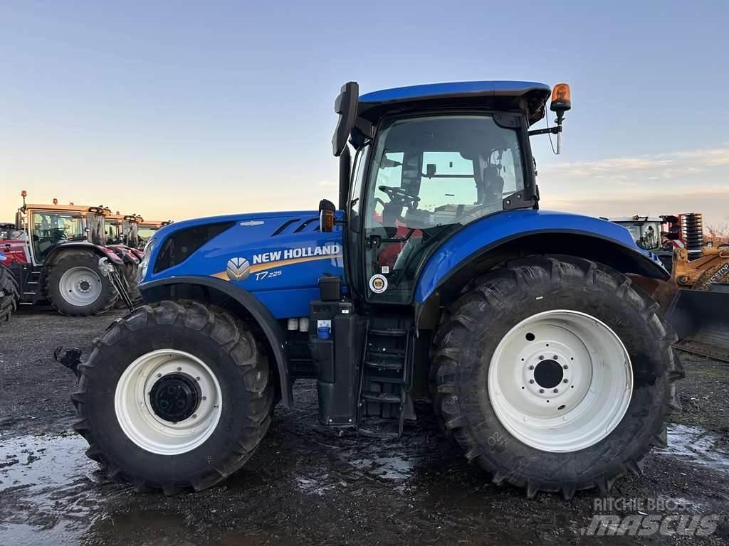 New Holland T7.225 Tracteur
