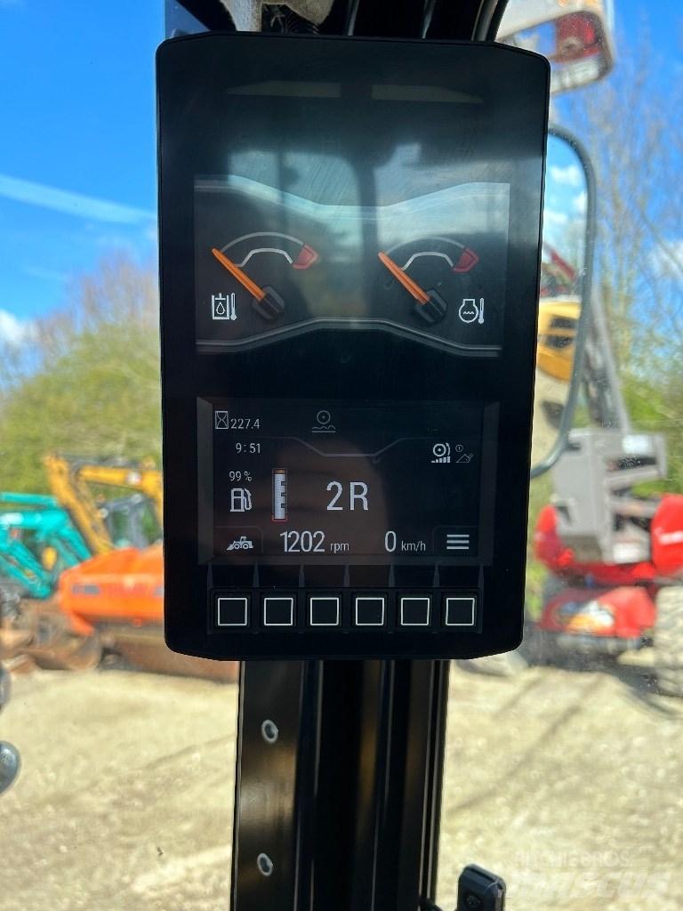 CAT 906 Chargeuse sur pneus