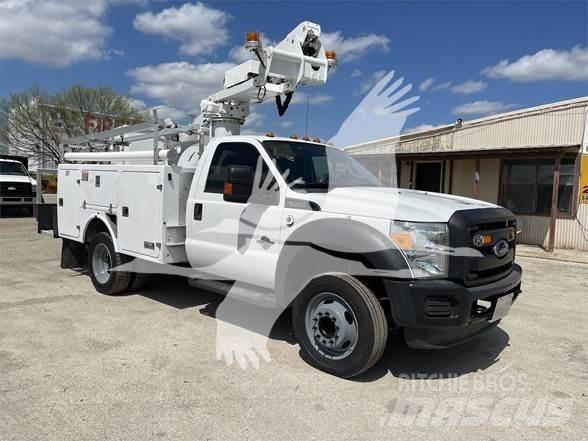 Altec AT235 Camion nacelle