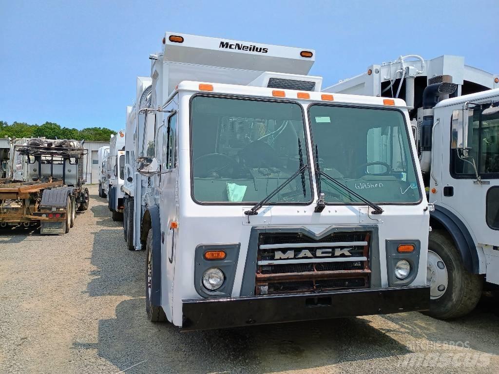 Mack LEU 613 Camion poubelle