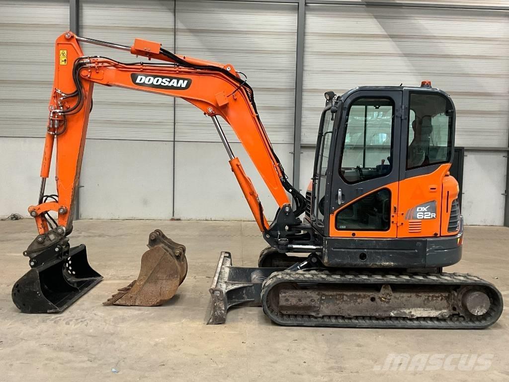 Doosan DX 62 R-3 Mini pelle < 7t