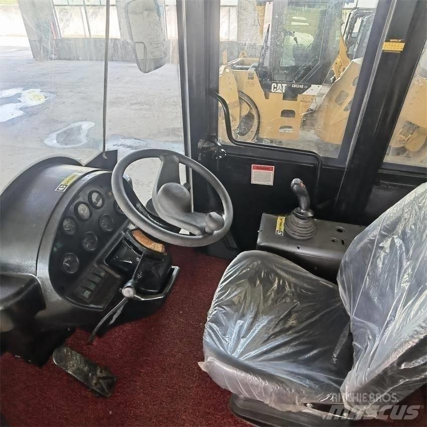 CAT 966H Chargeuse sur pneus
