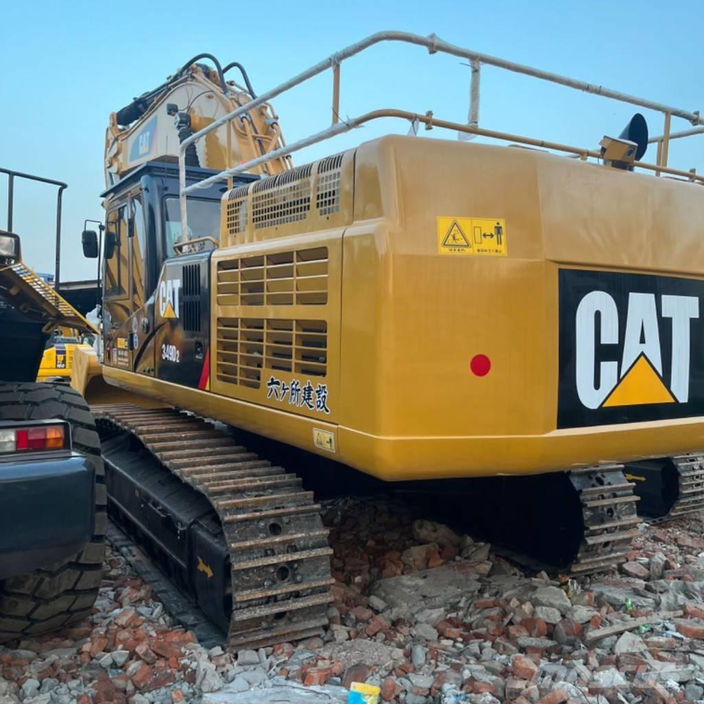 CAT 349 D Pelle sur chenilles