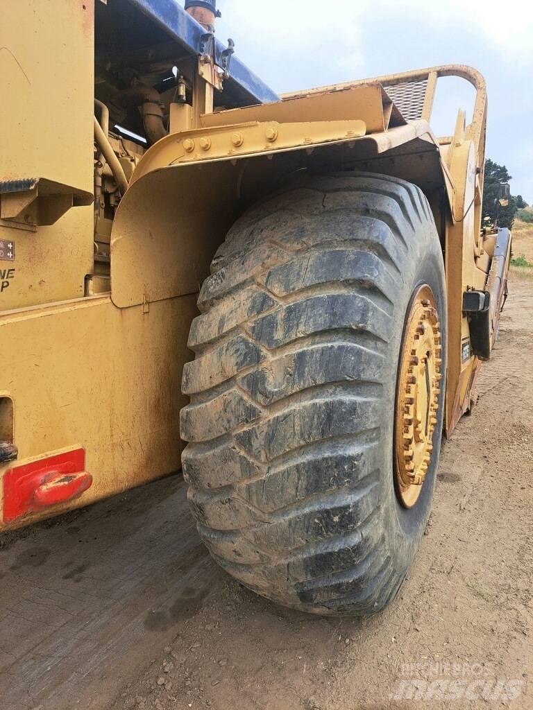 CAT 627E Scraper