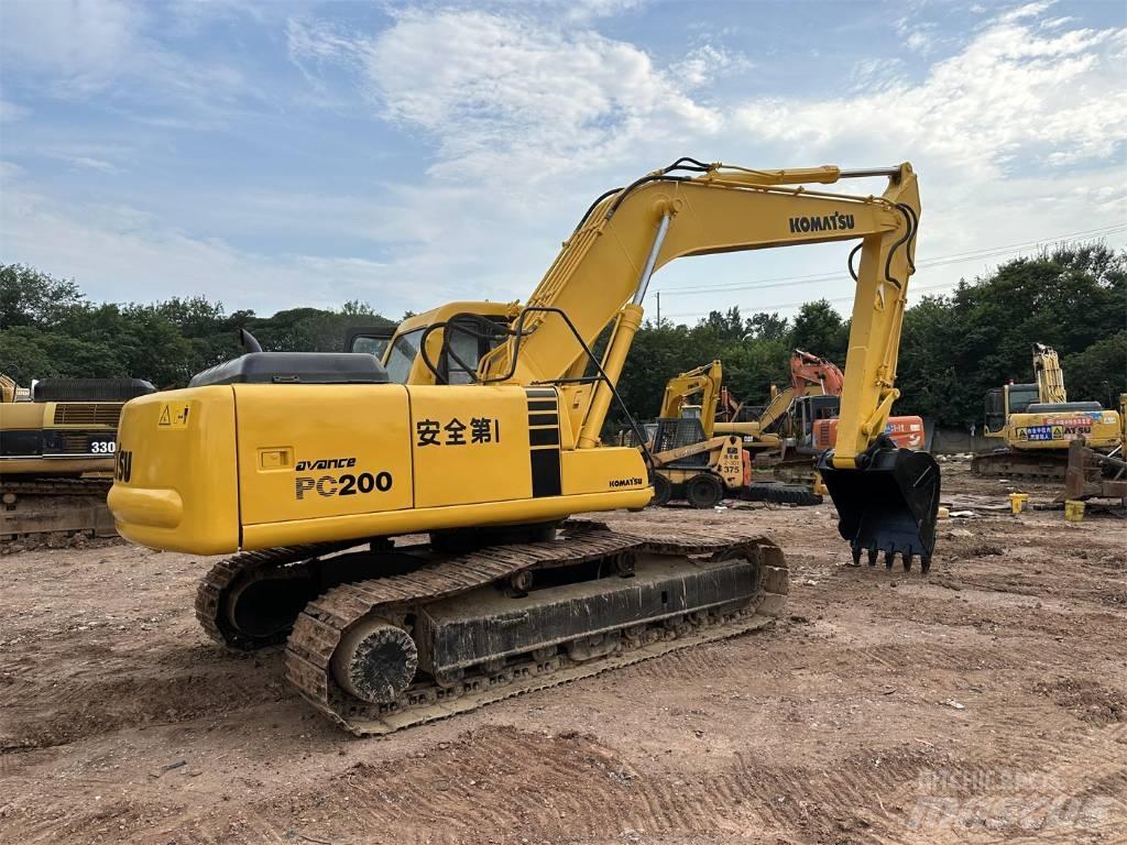 Komatsu PC 200 Pelle sur chenilles