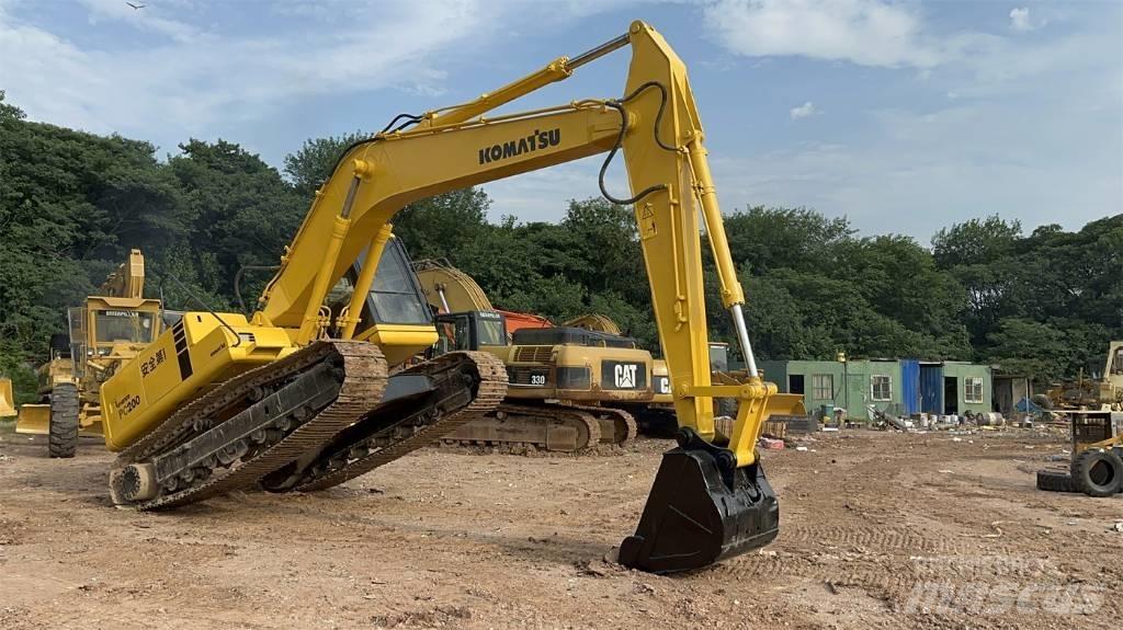 Komatsu PC 200 Pelle sur chenilles