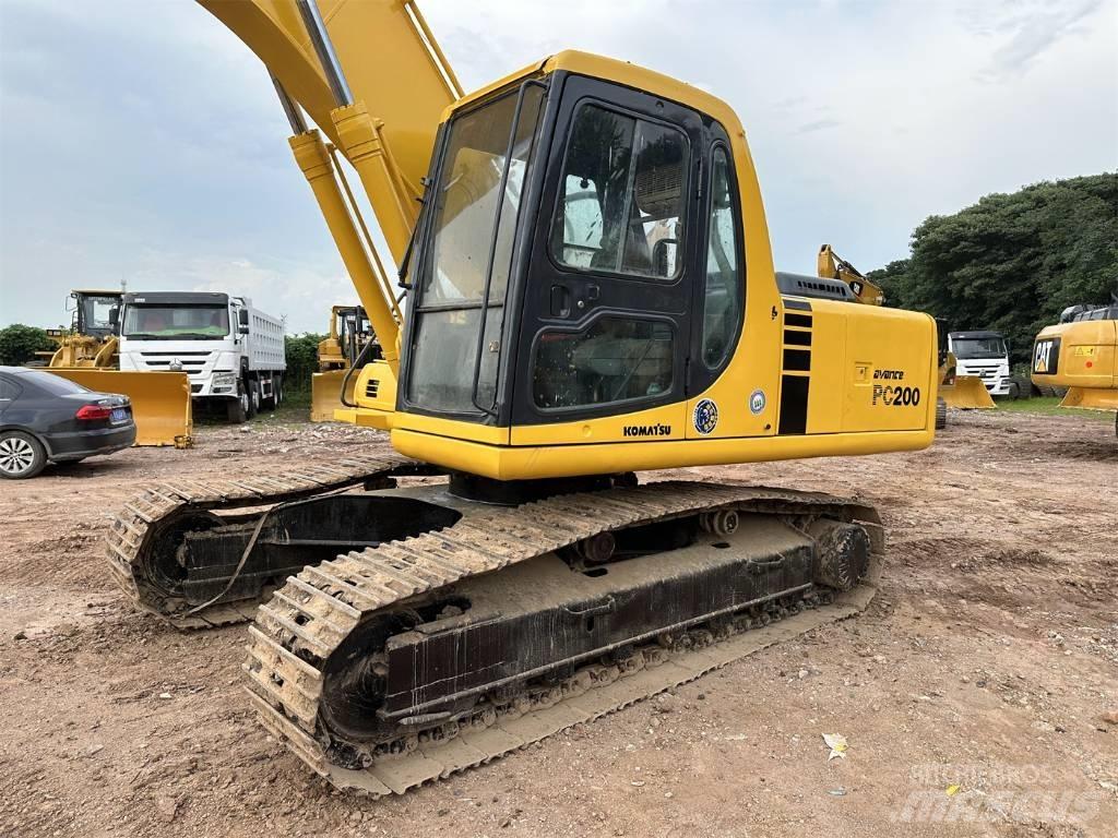 Komatsu PC 200 Pelle sur chenilles