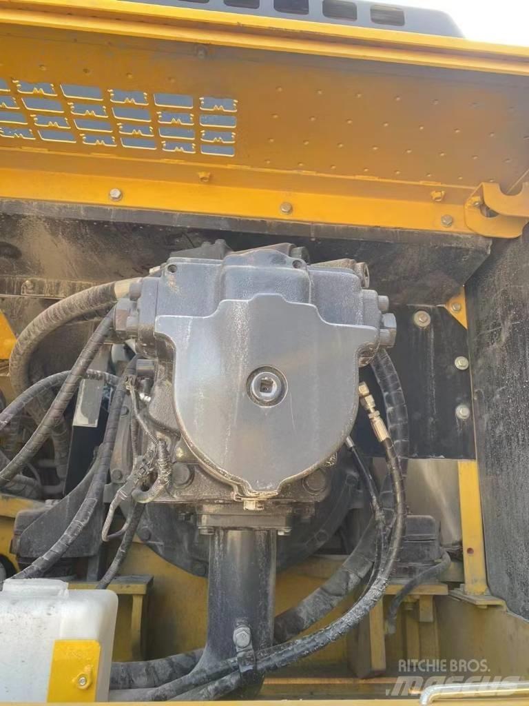 Komatsu 450LC-8 Pelle sur chenilles