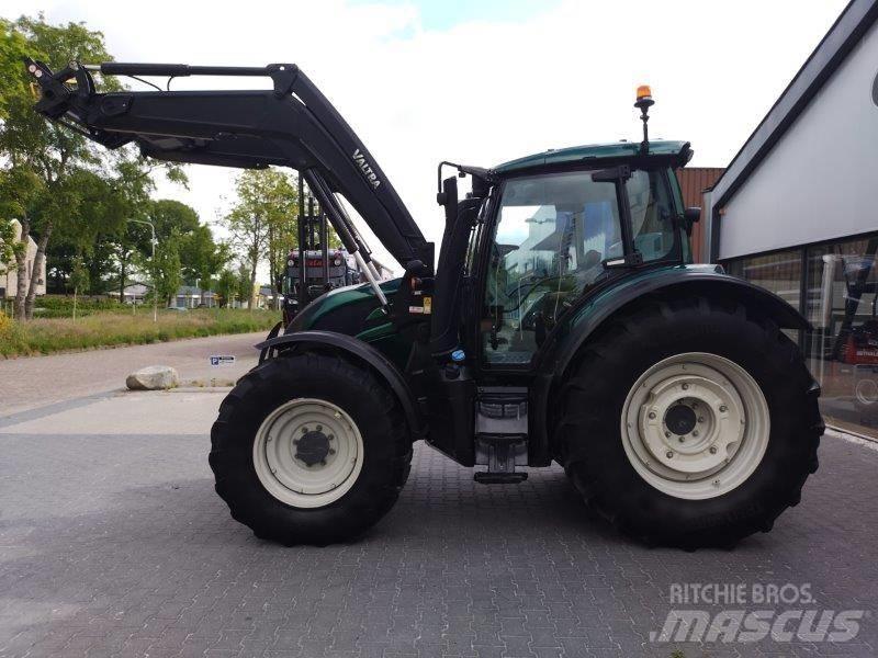 Valtra N134 A Tracteur