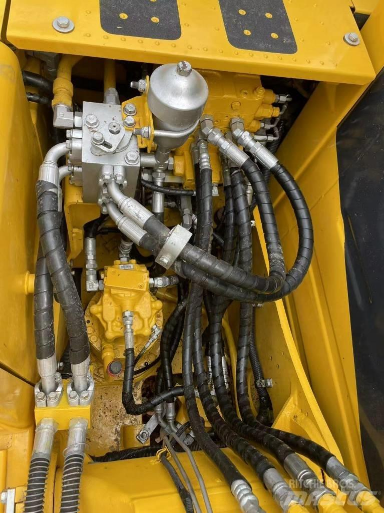 Komatsu 120-8 Pelle sur chenilles