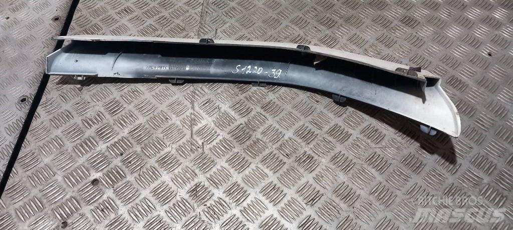 Scania G 400   1517649 Cabines