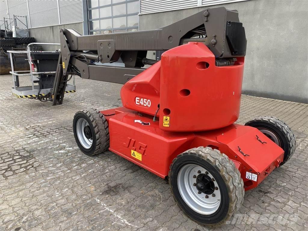 JLG E450AJ Nacelles articulées