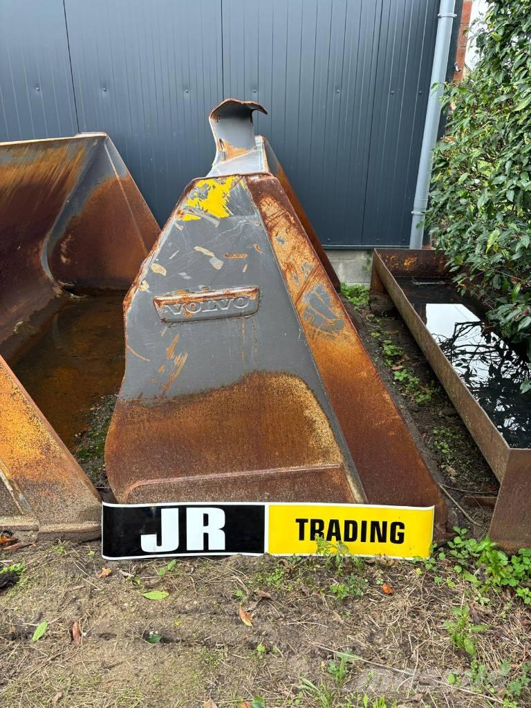 Volvo L 90 H Bucket Godet