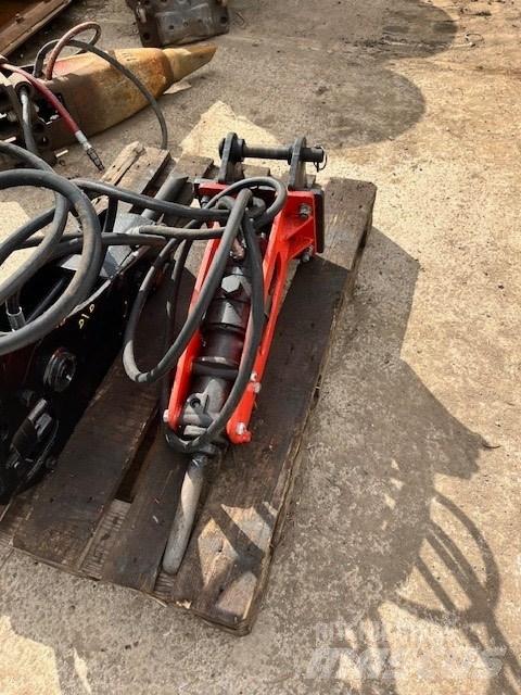 Rammer 111 Marteau hydraulique