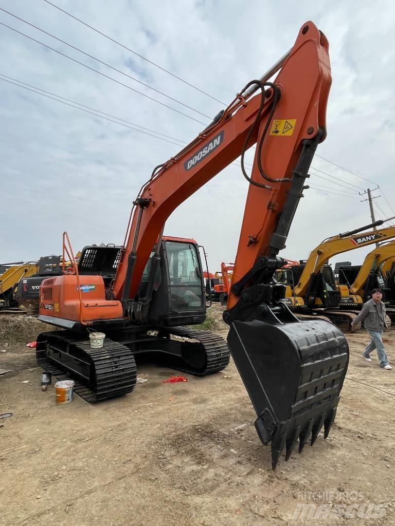 Doosan dx150 Pelle sur chenilles