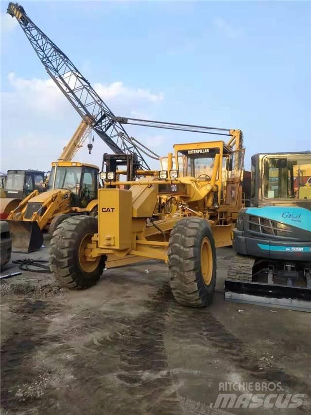 CAT 12G Niveleuse
