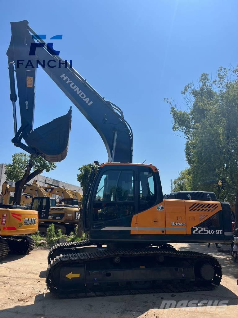 Hyundai 225LC-9t Pelle sur chenilles