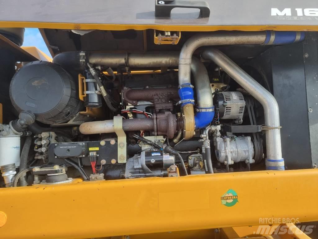 Hydrema M 1600 C Pelle sur pneus